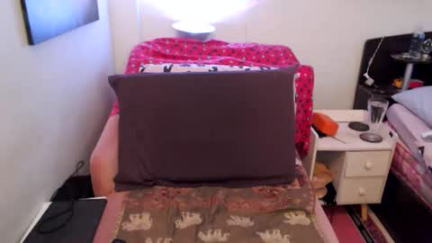 Snapshot of transagera chatting on October 1, 3:34 am TransAgera online show from October 1, 3:34 am