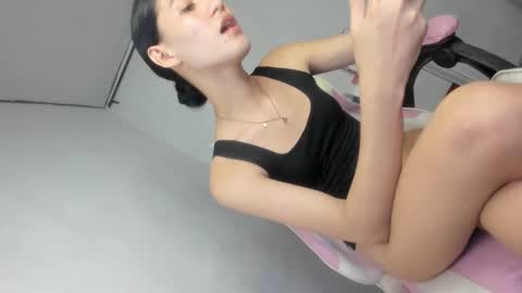 Rhiane online show from November 17, 7:19 pm