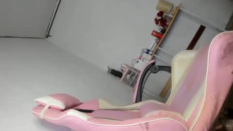 Rhiane online show from December 2, 6:14 pm