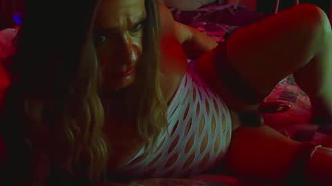 Snapshot of transmisshun chatting on January 30, 12:59 pm transmisshun online show from January 30, 12:59 pm