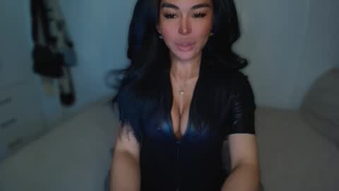 Snapshot of transnextdoor_ chatting on March 1, 4:37 am ALMIGHTY GODDESS VALENTINA online show from March 1, 4:37 am