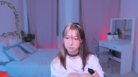 Nyuta Hartmann online show from January 13, 1:49 pm