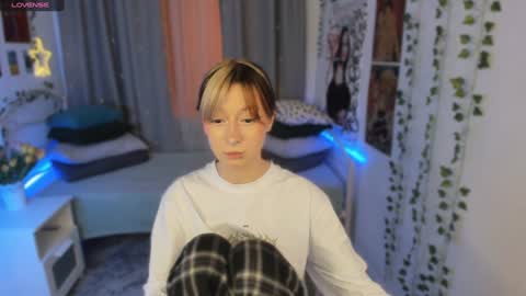 Nyuta Hartmann online show from January 14, 3:47 pm