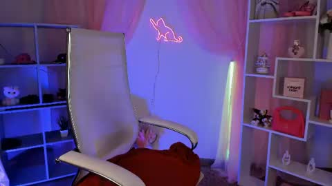 Tracy online show from June 19, 4:00 pm