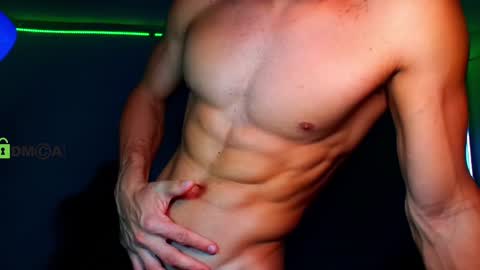 Snapshot of travisdiamonds chatting on December 4, 10:30 pm TRAVIS. online show from December 4, 10:30 pm