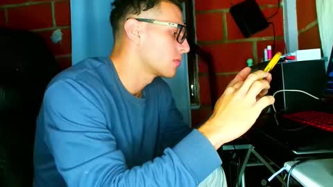 TRAVIS. online show from February 23, 11:29 am