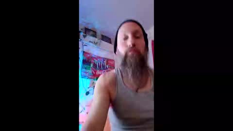 travism211 online show from March 18, 6:44 pm