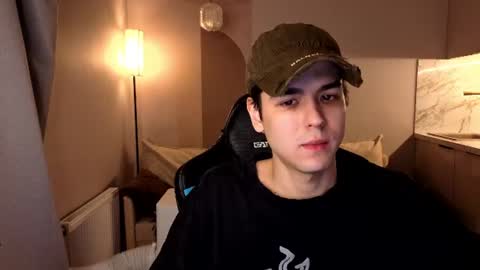 Snapshot of travisrivas chatting on July 13, 7:05 pm travisrivas online show from July 13, 7:05 pm