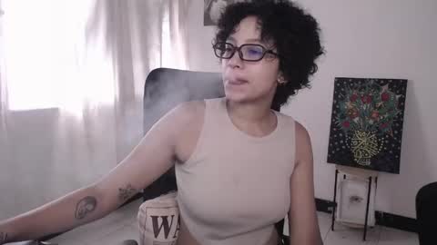Snapshot of treasuresz chatting on May 4, 7:32 pm Emily online show from May 4, 7:32 pm