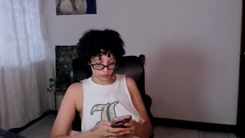 Snapshot of treasuresz chatting on July 31, 9:58 pm Emily online show from July 31, 9:58 pm