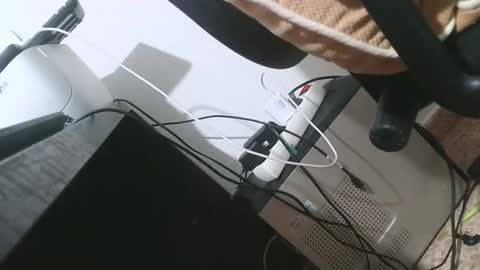 treki1979 online show from April 18, 7:01 am