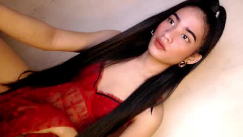 STEPHANiE online show from January 11, 1:10 am