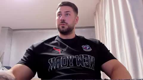 Snapshot of trentwest_ chatting on July 13, 6:55 pm Trent online show from July 13, 6:55 pm