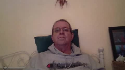 Snapshot of trev8331 chatting on March 9, 1:15 pm Fe-fi-fo-fum online show from March 9, 1:15 pm