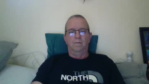 Snapshot of trev8331 chatting on May 13, 9:50 am Fe-fi-fo-fum online show from May 13, 9:50 am