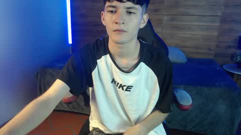 trevor_mob online show from April 8, 7:47 pm