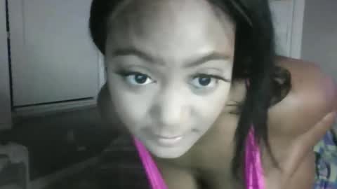 Snapshot of treyway1090 chatting on June 10, 9:41 am treyway1090 online show from June 10, 9:41 am