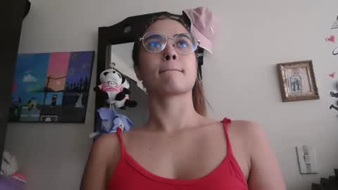 triana_bell online show from March 23, 5:39 pm