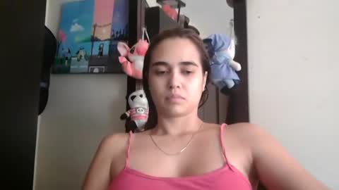 triana_bell online show from July 18, 6:01 pm