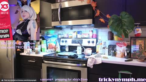 Snapshot of tricky_nymph chatting on January 3, 1:59 am Cassie online show from January 3, 1:59 am