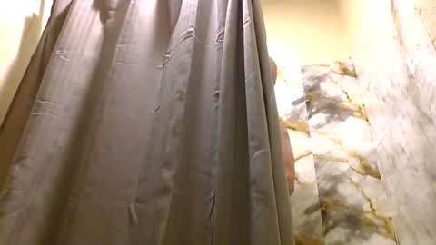 Snapshot of trickydick6 chatting on July 17, 5:40 pm trickydick6 online show from July 17, 5:40 pm
