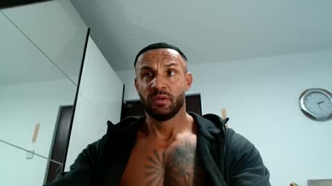 tridentmuscles online show from January 8, 12:40 pm