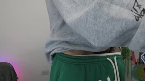 - trieone online show from February 17, 1:51 pm