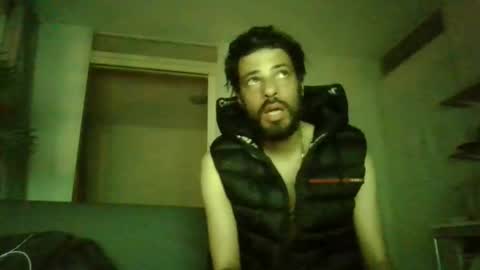 Snapshot of triestjoe chatting on May 29, 11:03 pm triestjoe online show from May 29, 11:03 pm