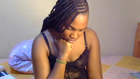 Snapshot of trina_z chatting on July 6, 8:00 am trina_z online show from July 6, 8:00 am