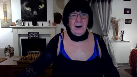 trinity1011 online show from November 15, 6:55 am