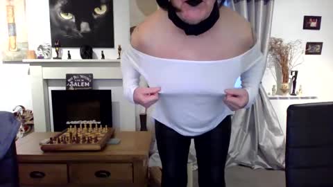 trinity1011 online show from February 17, 7:05 am