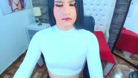 Snapshot of trinity_tsx chatting on April 29, 10:05 pm SOFIA online show from April 29, 10:05 pm