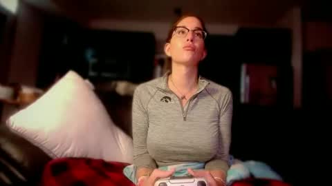 Snapshot of trinityxsecret chatting on October 7, 11:24 pm MadisonMontgomery online show from October 7, 11:24 pm