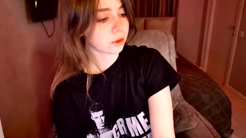 tripleprinces online show from November 18, 5:39 pm