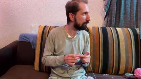 Snapshot of triplestripes chatting on October 3, 9:45 pm SibSab online show from October 3, 9:45 pm