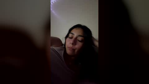 Snapshot of tristianmarie chatting on July 4, 4:18 am tristianmarie online show from July 4, 4:18 am