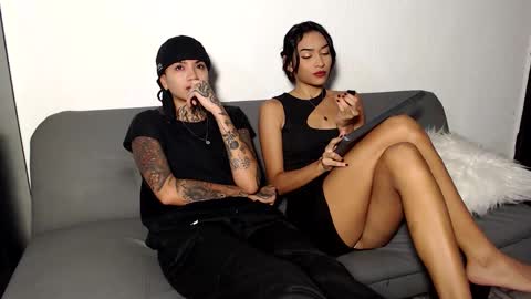 trixiandsuki online show from October 11, 7:56 pm