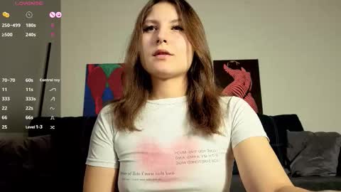 trixibell online show from November 29, 4:26 am