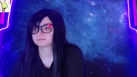 Snapshot of trixiedoescamcam chatting on May 6, 4:12 pm trixiedoescamcam online show from May 6, 4:12 pm