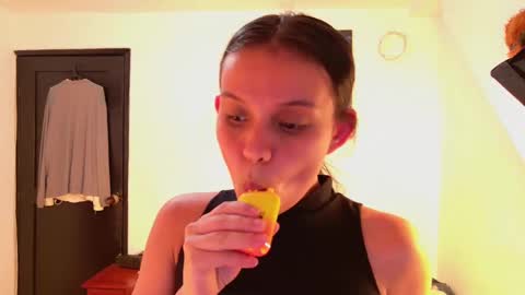 trixx_01 online show from October 8, 5:49 am