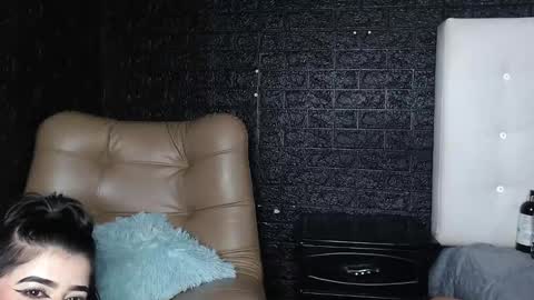 trixxiee_ online show from February 18, 1:54 am