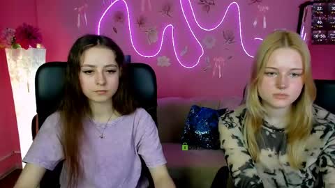 Trixy online show from April 23, 12:40 pm