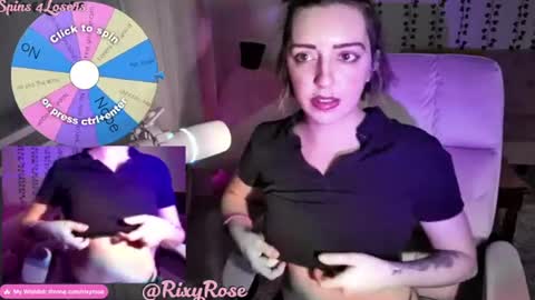 Snapshot of trixyrose chatting on July 28, 5:14 am RixyRose online show from July 28, 5:14 am