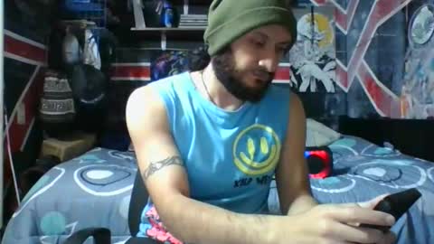 Andrew online show from February 9, 3:32 am