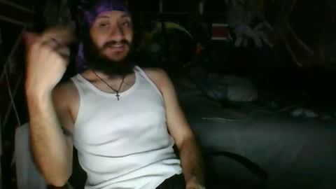 Snapshot of trizquelmen chatting on April 29, 4:49 am Andrew online show from April 29, 4:49 am