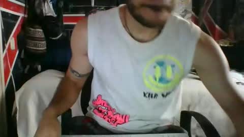 Snapshot of trizquelmen chatting on May 11, 6:38 pm Andrew online show from May 11, 6:38 pm