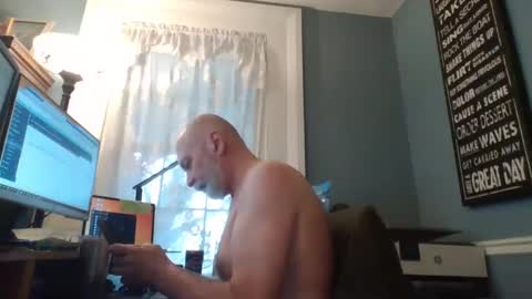 Snapshot of trodgers136 chatting on December 11, 5:26 pm TRodgers online show from December 11, 5:26 pm