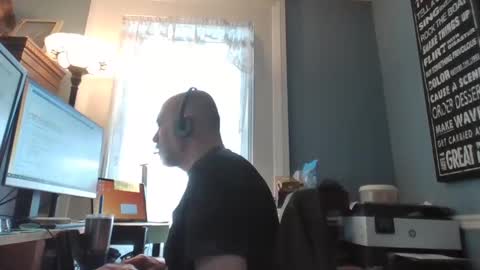 Snapshot of trodgers136 chatting on January 15, 6:40 pm TRodgers online show from January 15, 6:40 pm