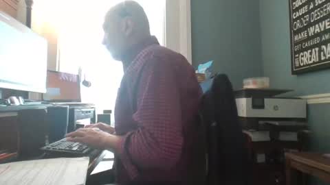 Snapshot of trodgers136 chatting on February 14, 2:02 pm TRodgers online show from February 14, 2:02 pm