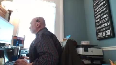 Snapshot of trodgers136 chatting on February 19, 7:05 pm TRodgers online show from February 19, 7:05 pm